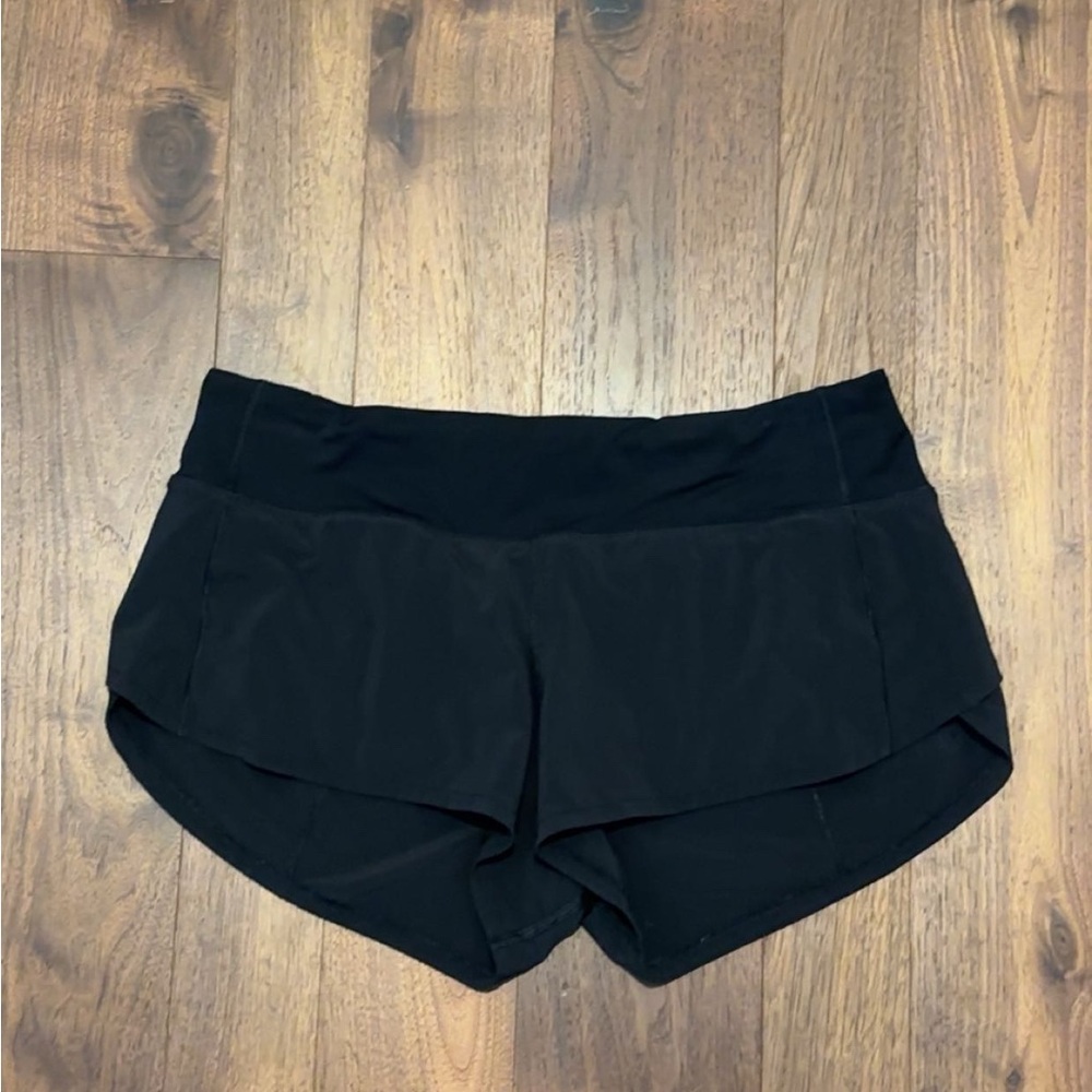 lululemon athletica- Speed Ups- Size 6 2.5